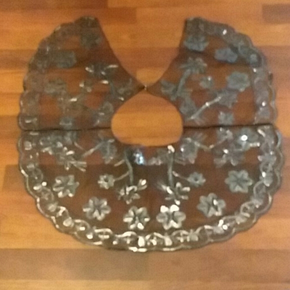 ELEGANT CAPE - Picture 4 of 7